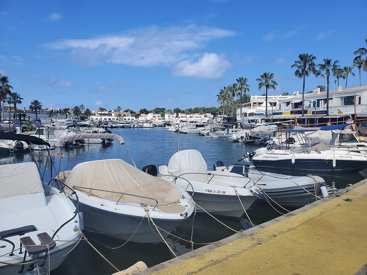 Barca sin licencia de alquiler en Menorca