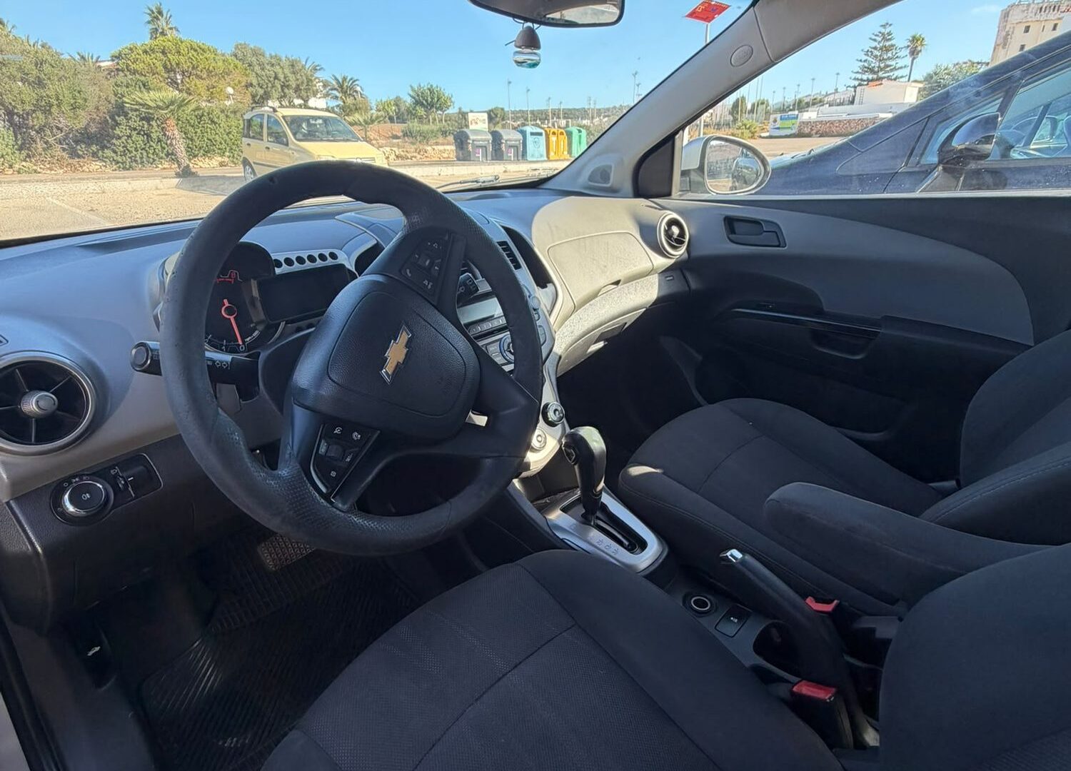 Chevrolet Aveo Automático – 5 plazas — foto 4